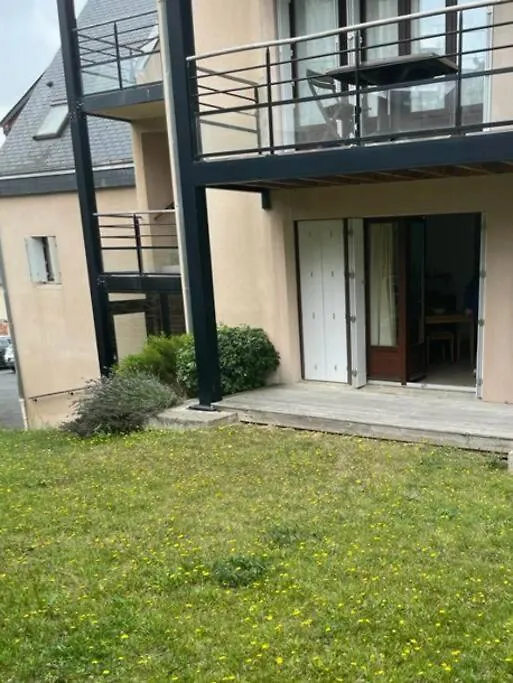 Centre Du Val Andre - Appart En Rez De Jardin Avec Terrasse Et Jardinet - Plage A 150 M Pleneuf-Val-Andre 0*,  Γαλλία